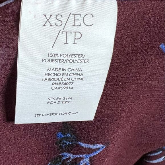 Cabi burgundy bouquet blouse size XS - Picture 10 of 10